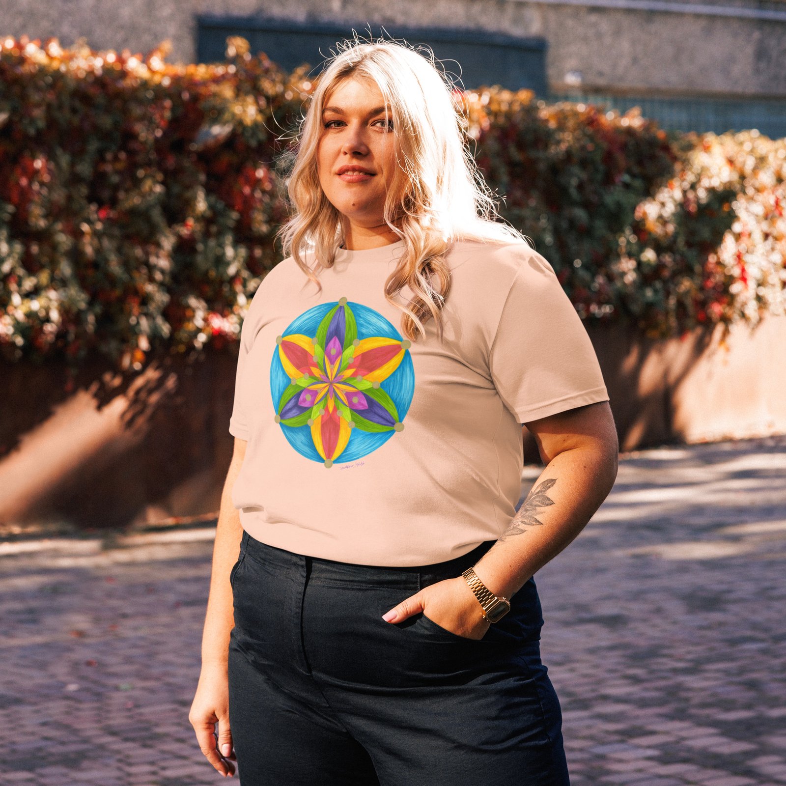 Universal Bloom -  Organic Cotton t-shirt, light colors
